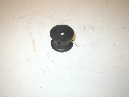 Rainbow Cranes Gantry Claw String Spool (1 1/2 Diamter / 1/4 Center Hole) (item #431) $9.99