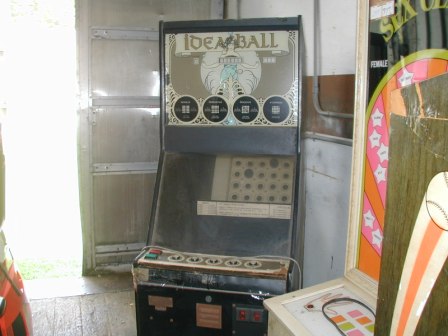 Idea Ball / Sinmilar To Pop -A-Ball / Complete/ Working / Just Needs Cosmetic Work On The Cabinet $350