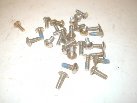 5MM X 5/8 Phillips Drive Machine Screws (Lot of 30) (Item #57) $5.99